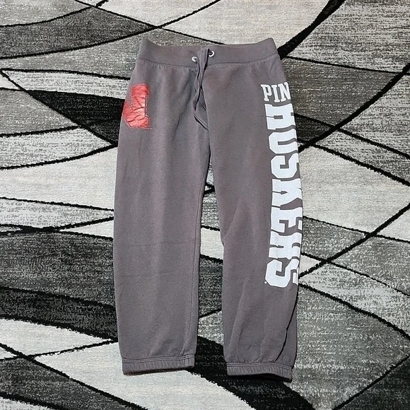 VINTAGE VS PINK 2012 NEBRASKA HUSKERS RED SHINE FLEECE JOGGERS 5TH & OCEAN XS - Picture 6 of 12